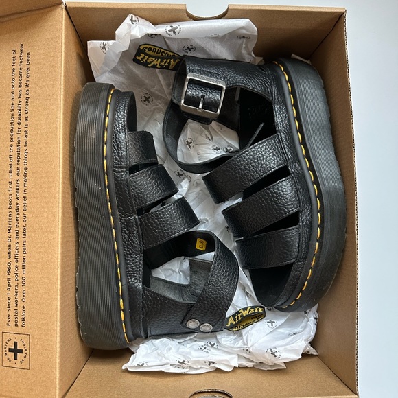 Dr. Martens Shoes - Original dr marteens